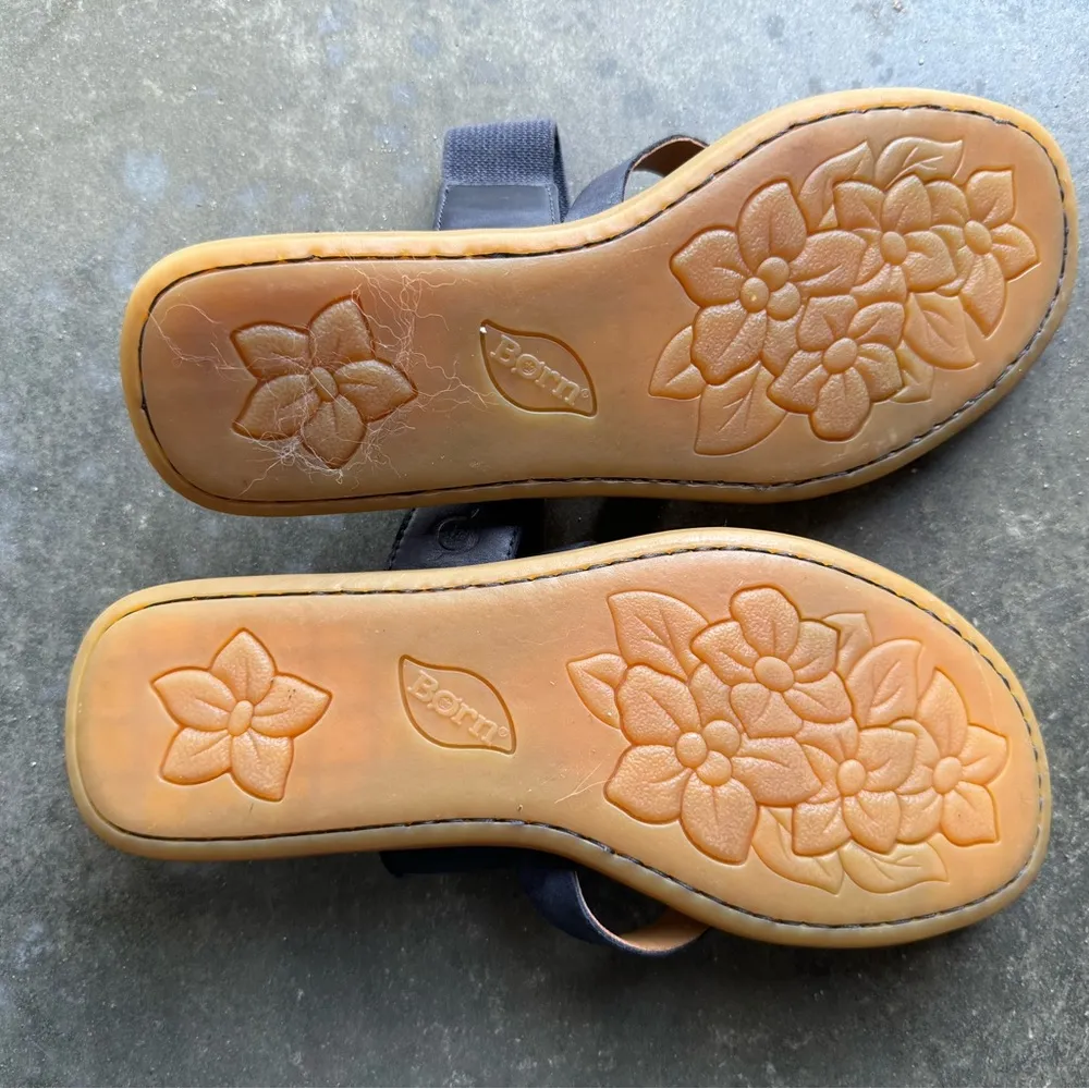 Size 7 wedge madden girl sneakers and born sandals - Image 11