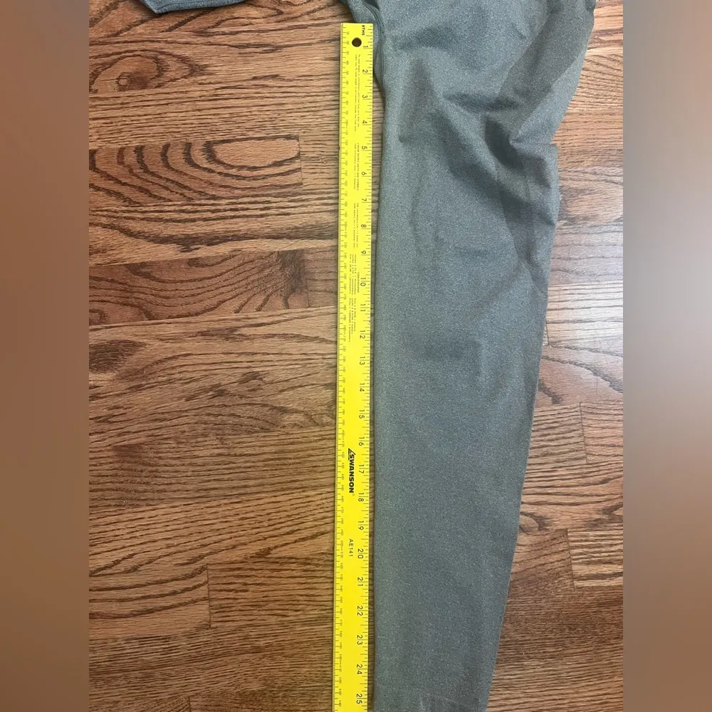 NVGTN Forest Green Contour Seamless Leggings Size Medium - Image 7