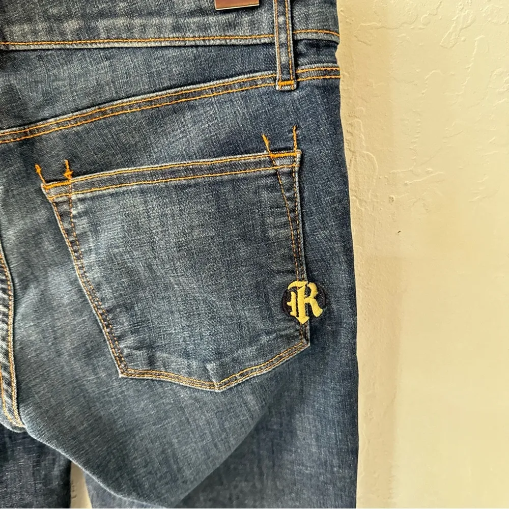 Rich and Skinny Size 27 Medium Wash Bootcut Low Rise y2K Jeans - Image 5