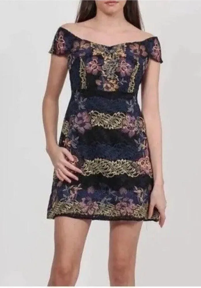 NWT Foxiedox off shoulder Lace Mini Dress Floral Embroidered Size Med - Image 13