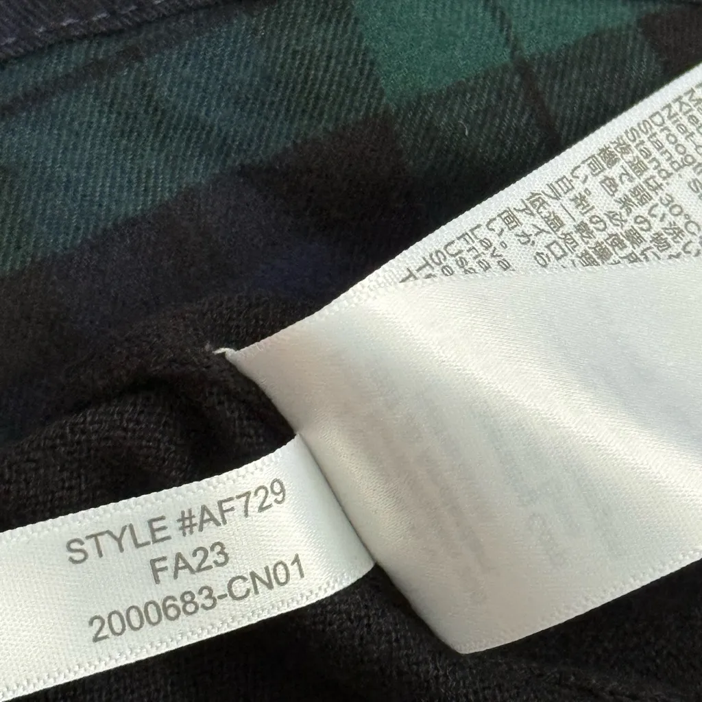 NWT J. Crew Women’s Woven Collar/Trim Sweater | Black/Green | XS - Image 7