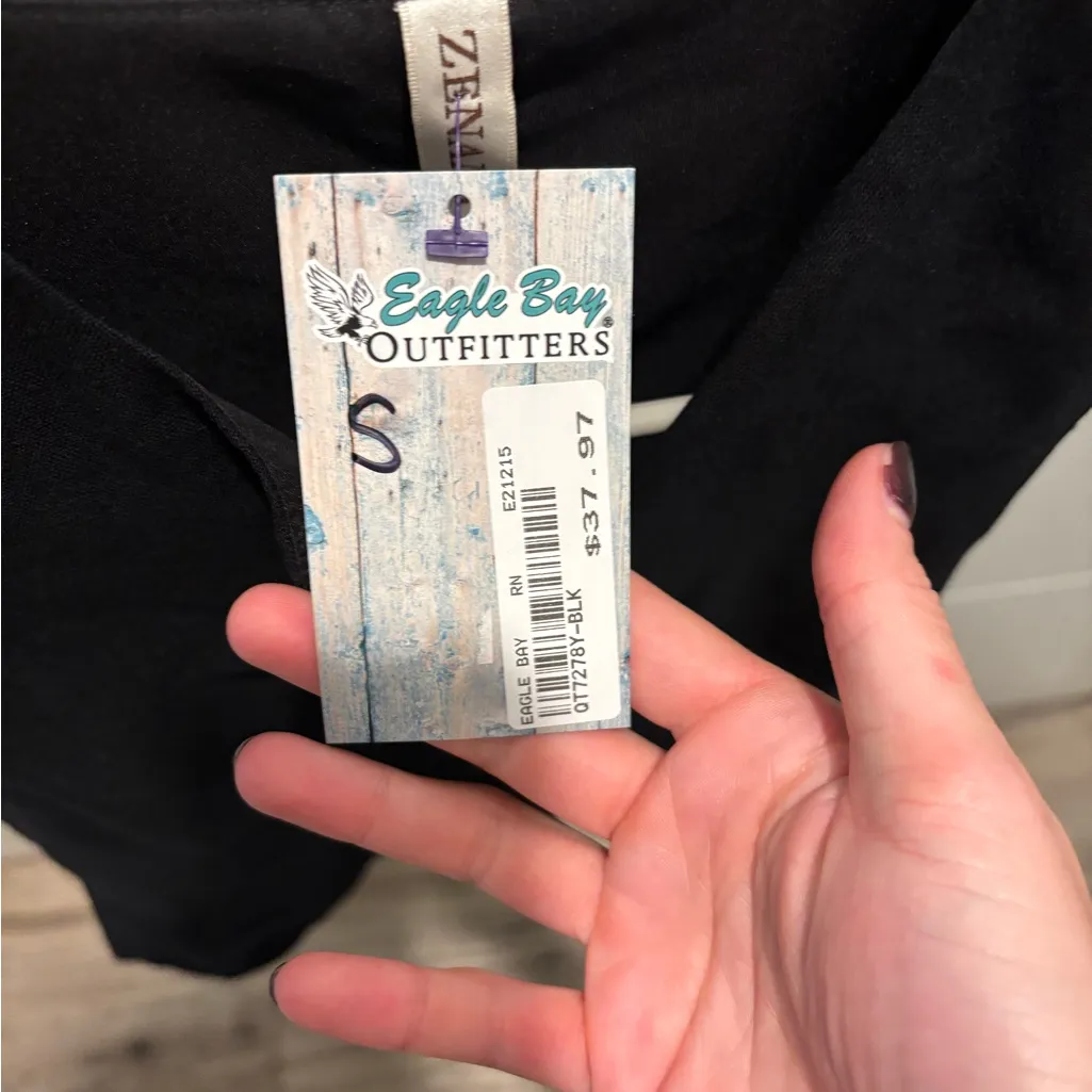 Zenana Outfitters Black Sleeveless Button-Down Shirt - Image 3