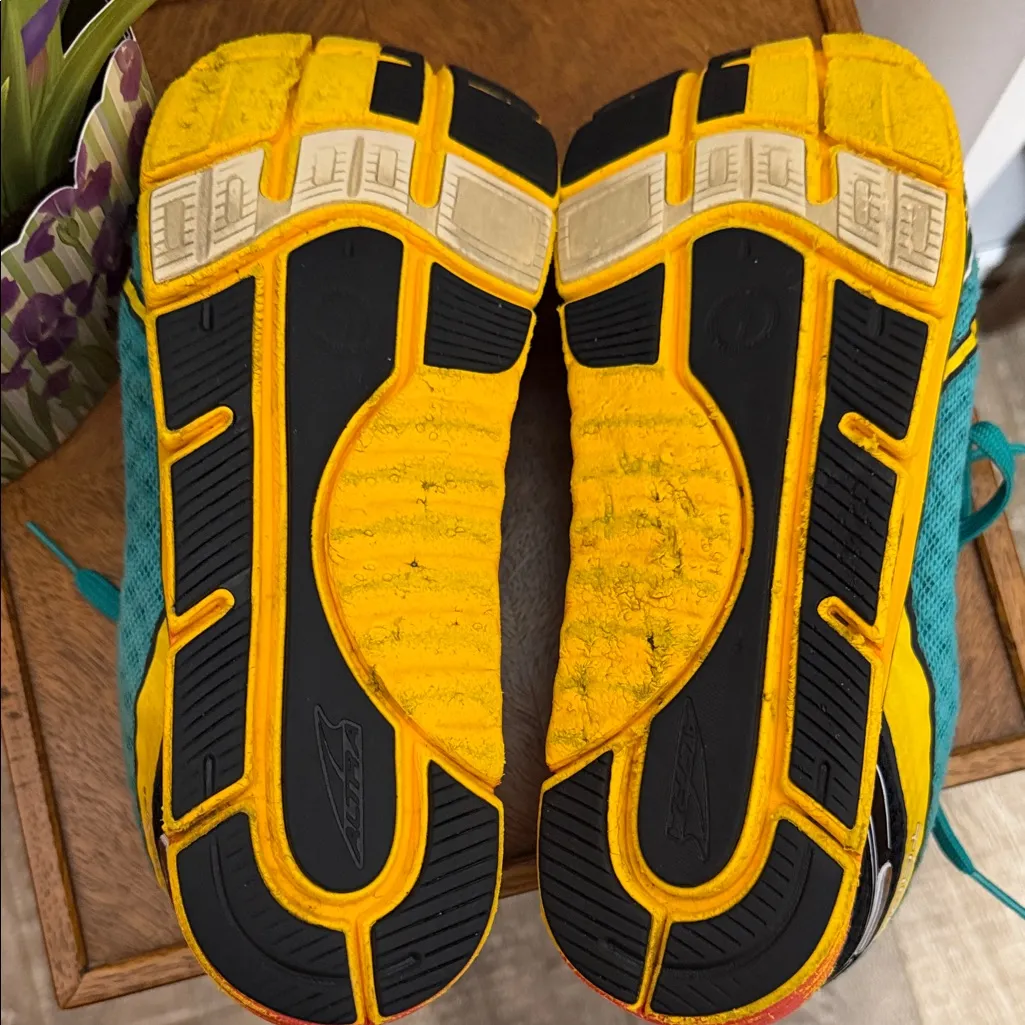 Altra Women’s Torin 2.0 Running Shoes in Parrot Blue and Yellow Size 10 - Image 8