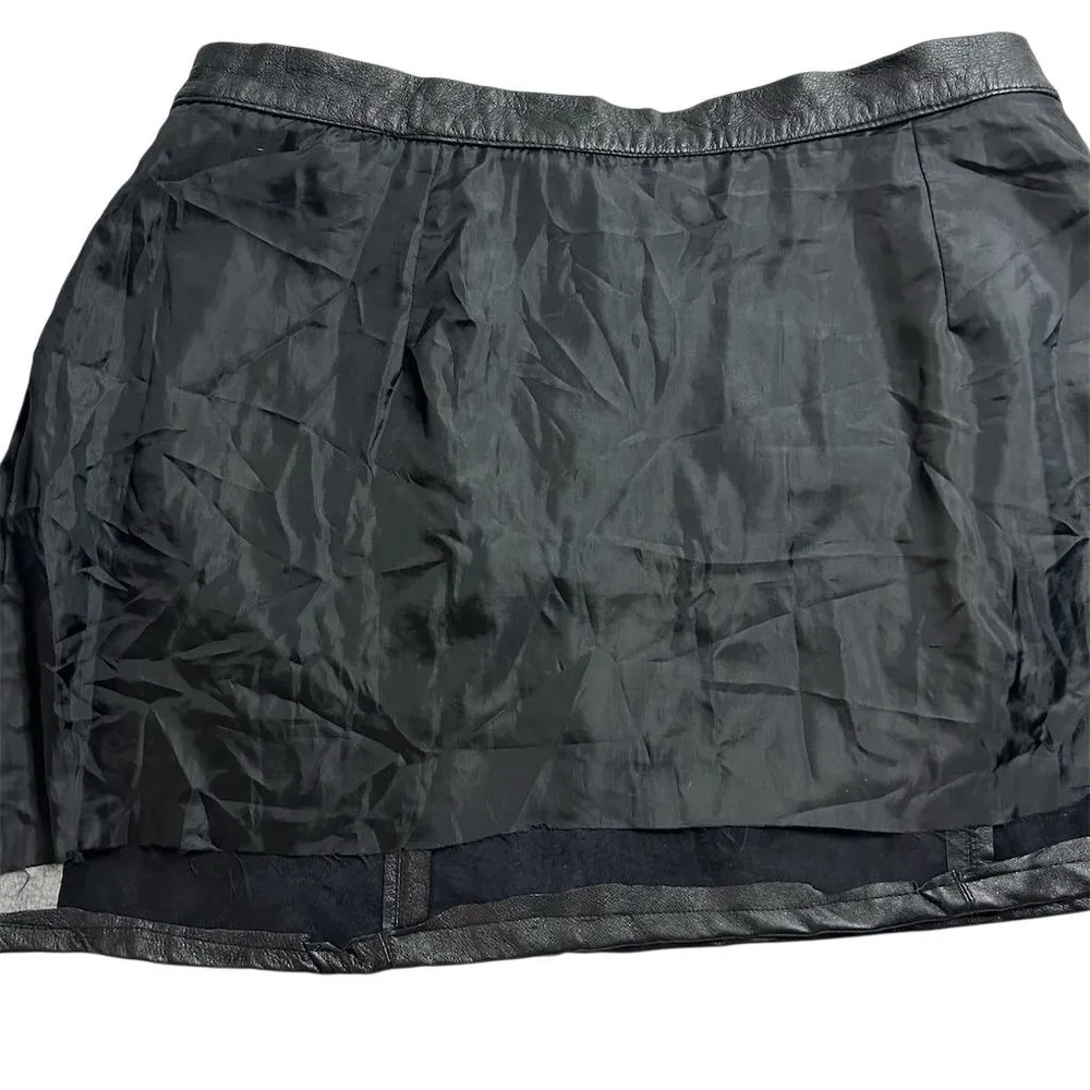 Vintage Roaman's Women's Black Leather Mini Skirt Size 38 - Image 6