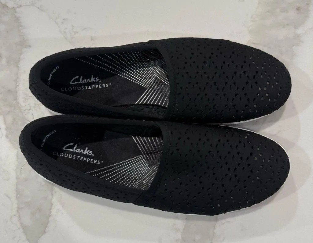 Clark’s Cloudsteppers Breeze Emily Slip On Casual Shoes Women’s 8M Black Comfort Size 8 - Image 5