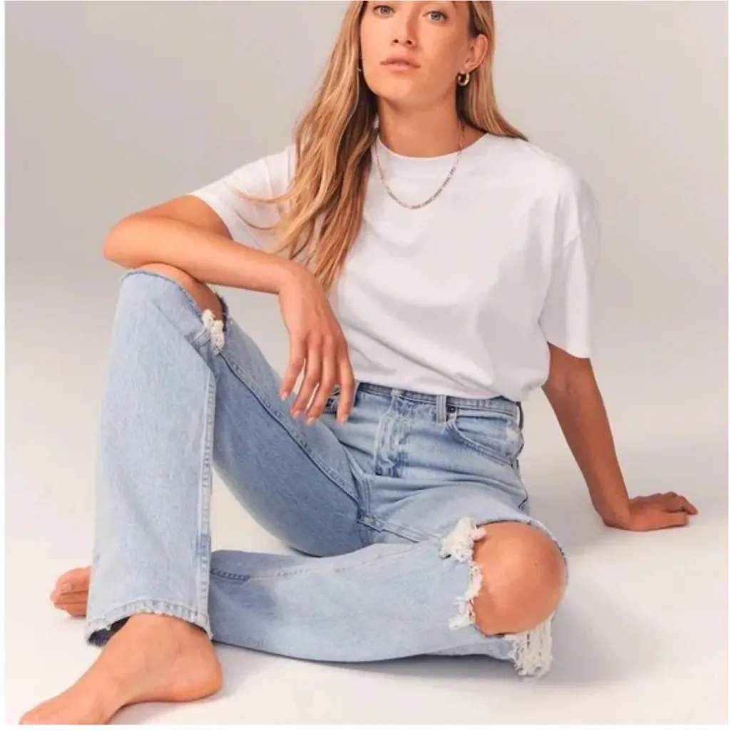 Abercrombie & Fitch The '90s Straight Ultra High Rise Jeans 10/30L - Image 2