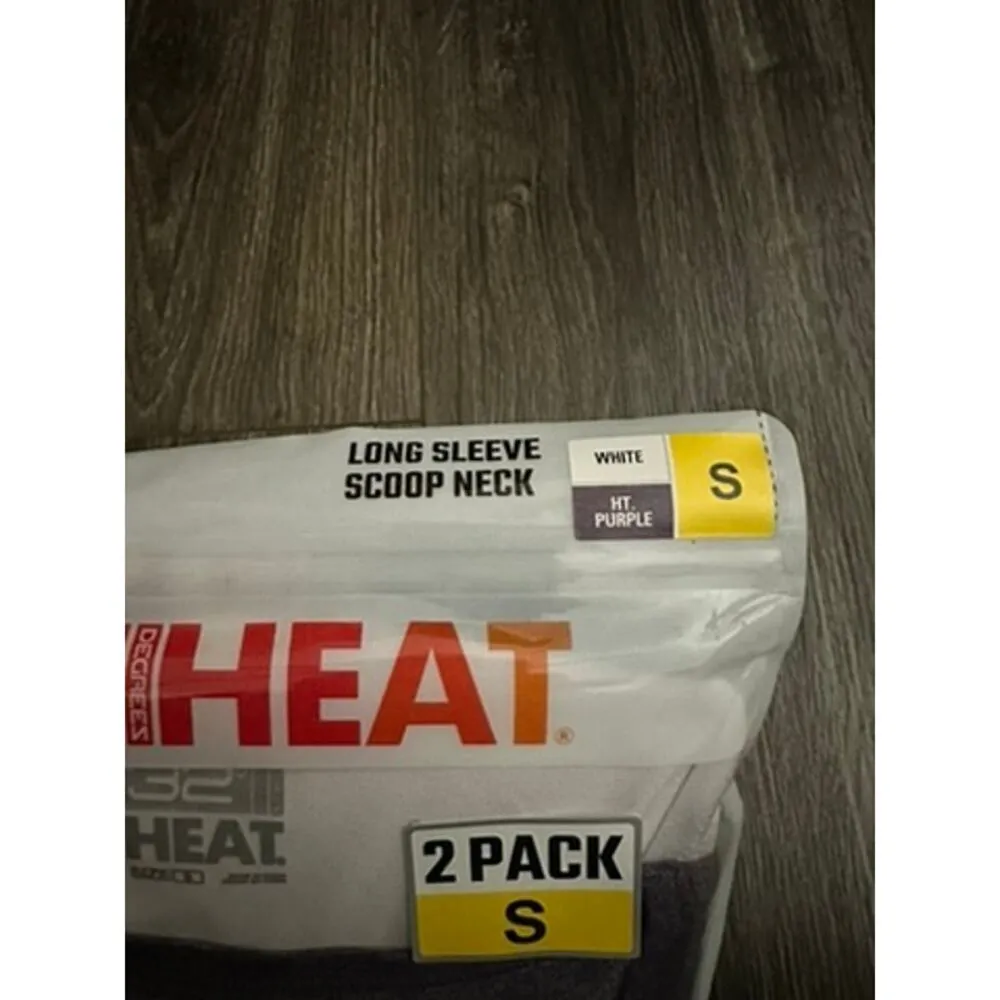 32 Degrees Heat Women's 2-Pack Long Sleeve Scoop Neck Tee, White/Purple Size S - Image 3