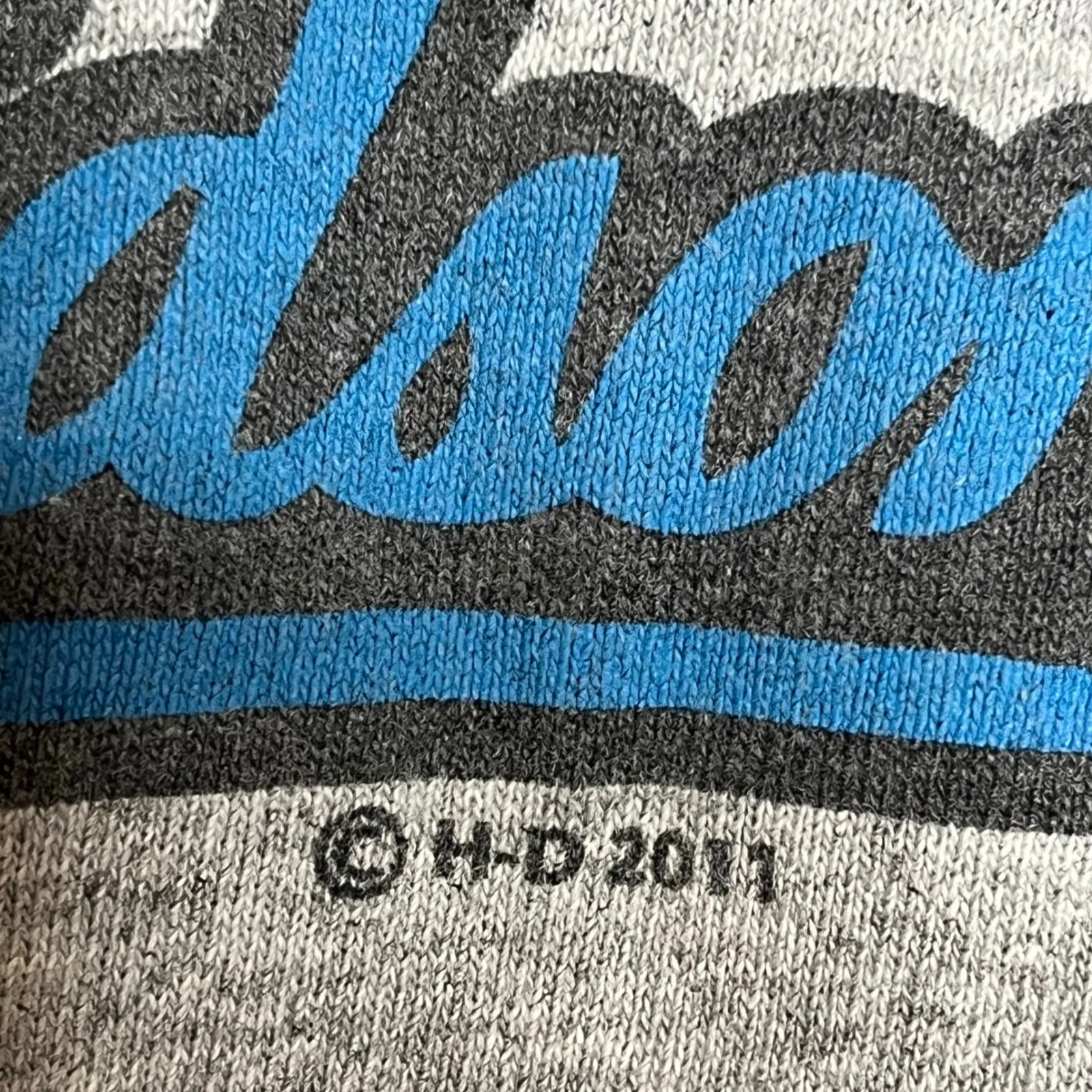 Vintage 2011 Women Harley Davidson Gray Short Sleeve T Shirt Rose and flames Size L - Image 5