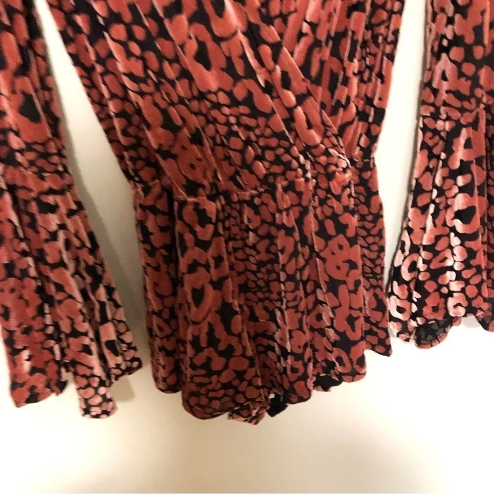 Buddy Love Spencer Romper Velvet Animal Print Flare Sleeves New XS - Image 2