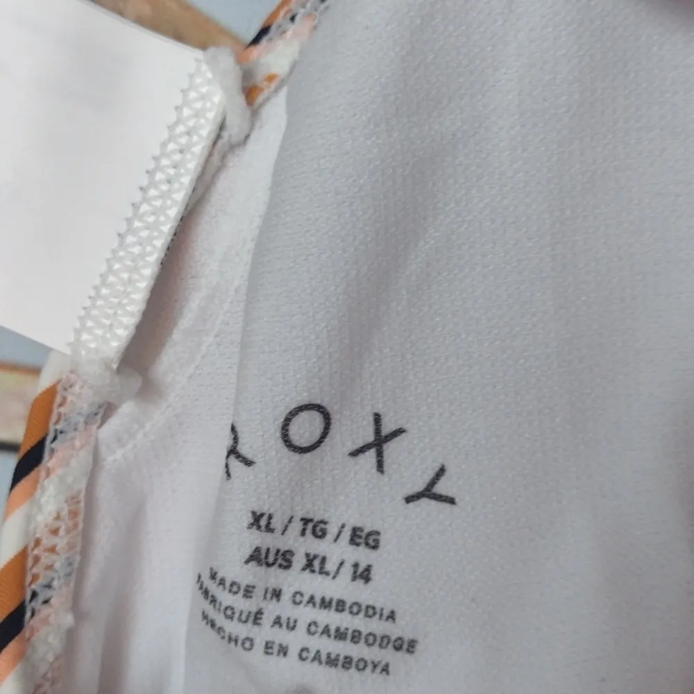 ROXY bikini swim top and bottom size XL - Image 7