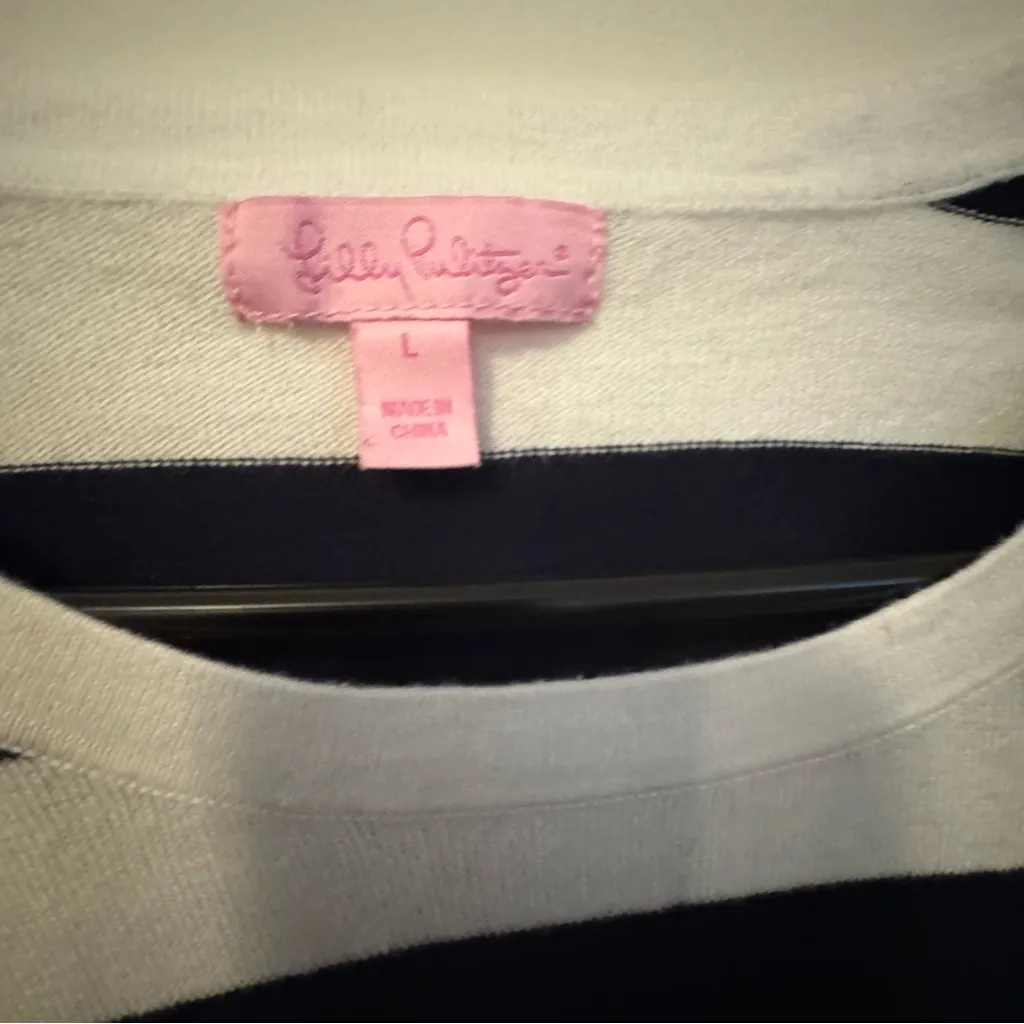 Lilly Pulitzer Navy and Pink Striped Long Sleeve Top large - Image 2