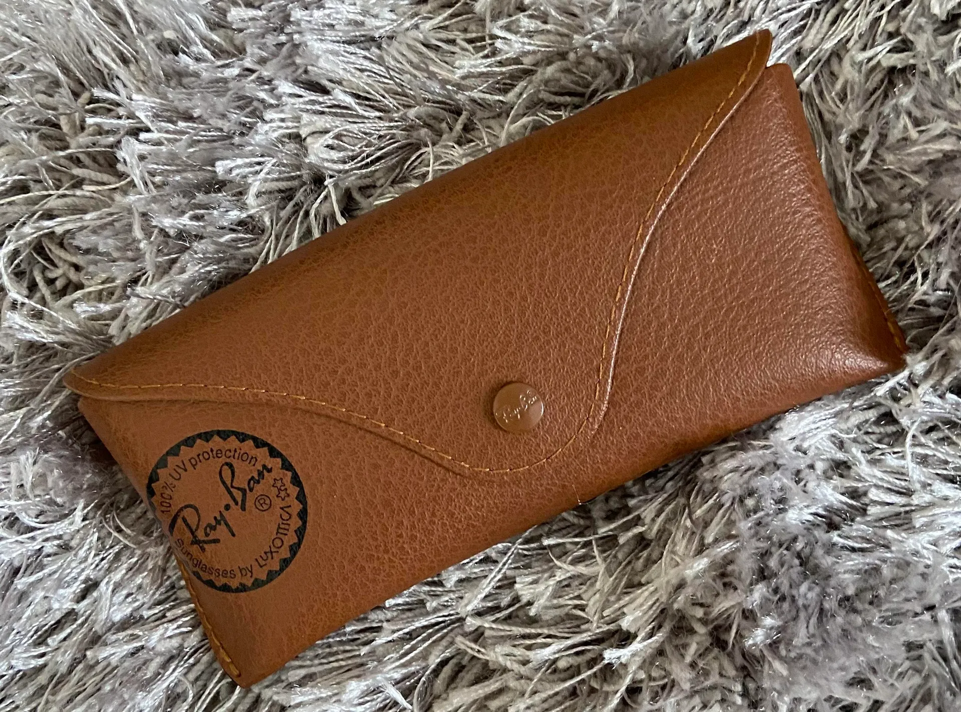 Ray-Ban Brown Case - Image 2