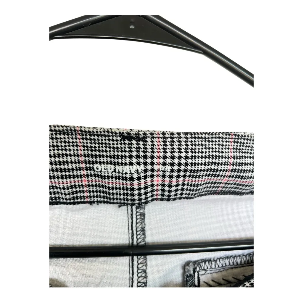 Old Navy Pixie Women's Gray Pink Ankle Plaid Pants Size S - Image 4