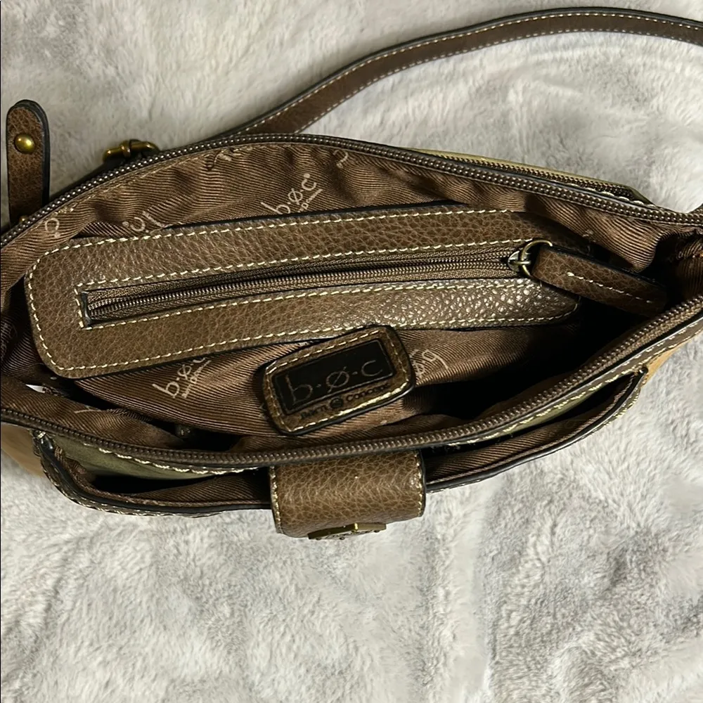 b.o.c. Two Toned Crossbody Bag - Image 7