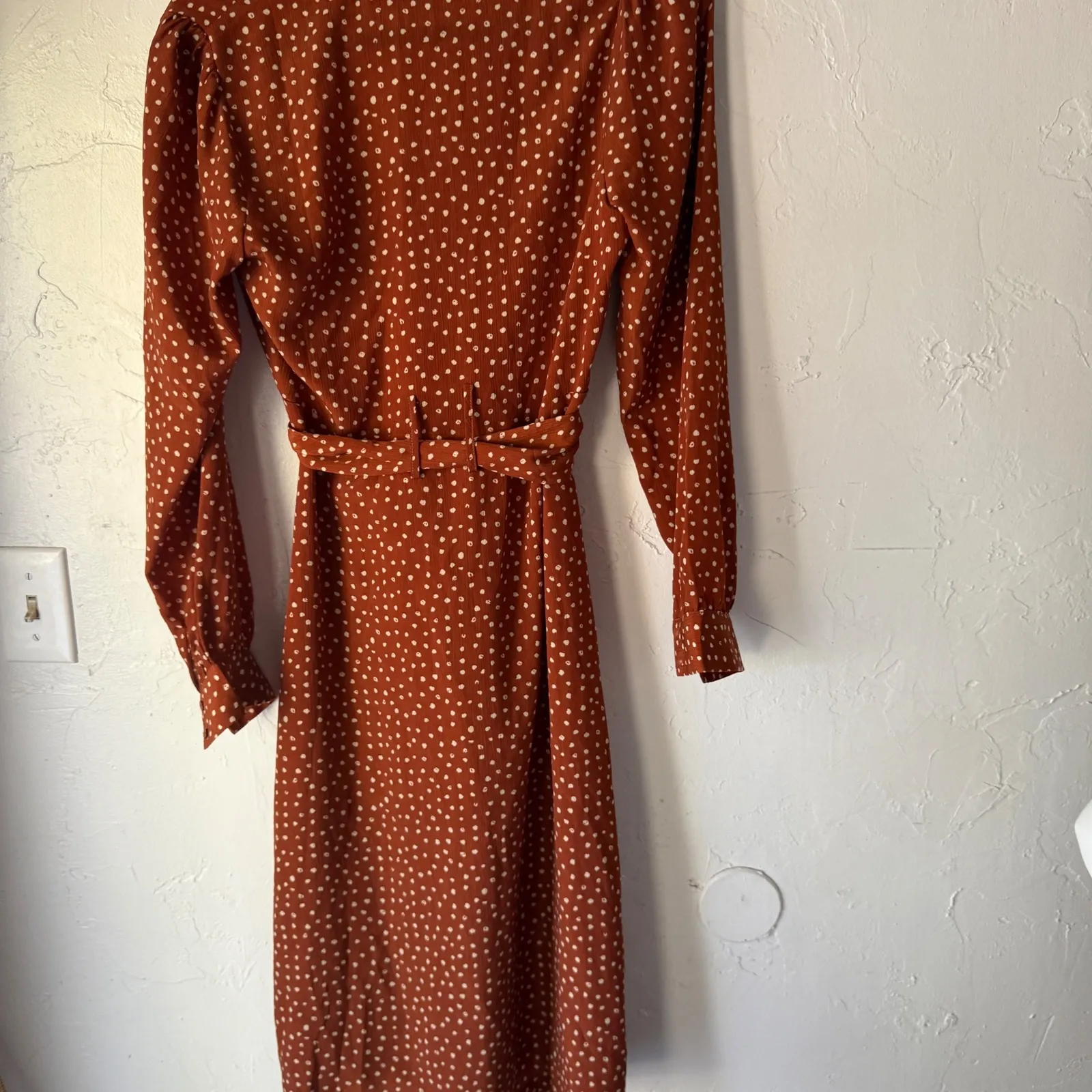 Lush Sm Rust Brown Polka Dot Long Sleeve Midi Dress with Belt‎ Preppy Old Money - Image 5