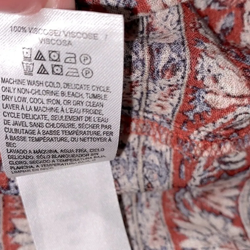 LUCKY BRAND red floral top size large - Image 9