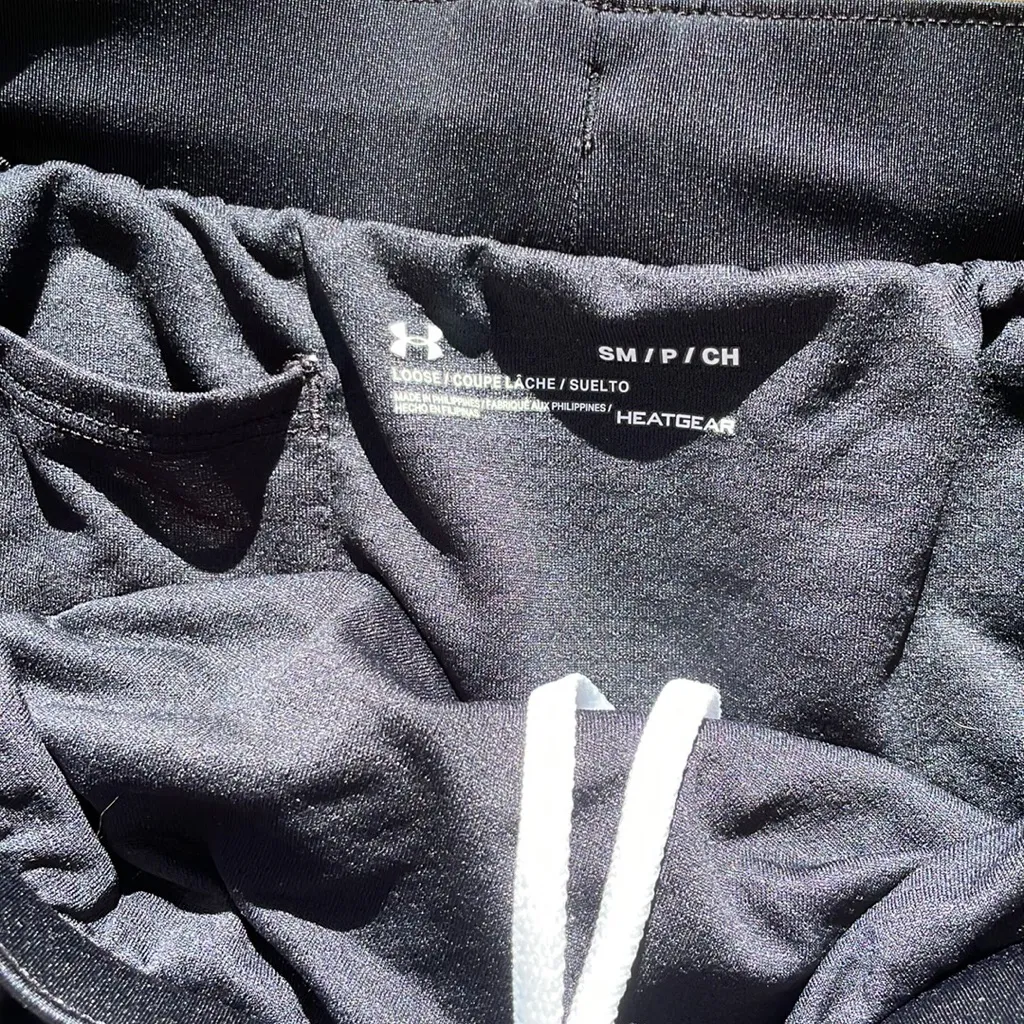 Under Armour Fly 2.0 Running Shorts Small - Image 3