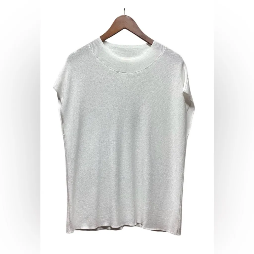 ee:some knit top. Size M/L White Size M - Image 2