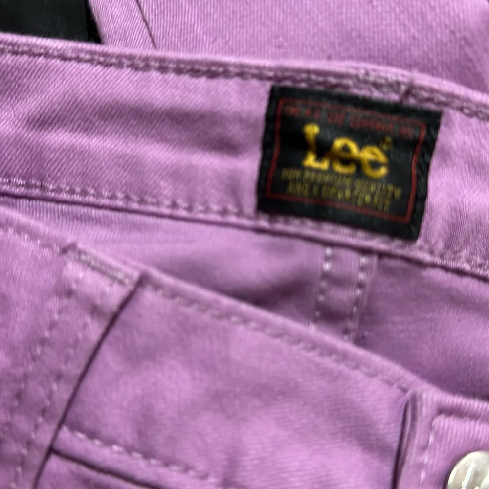 NWT Lee Women's Denim Capri In Color Lilac SZ-14 - Image 6