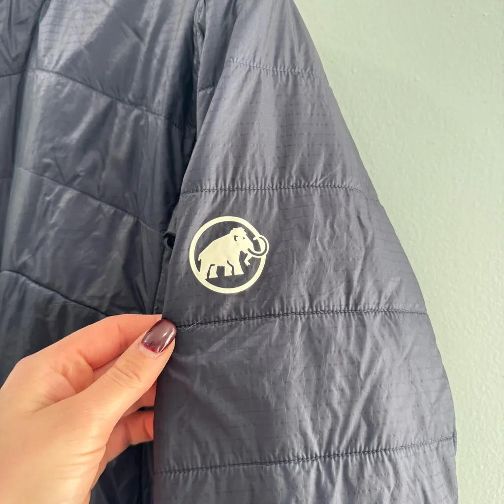 Mammut Women’s Eigerjoch Light IN Hooded Jacket Night Large Blue - Image 12