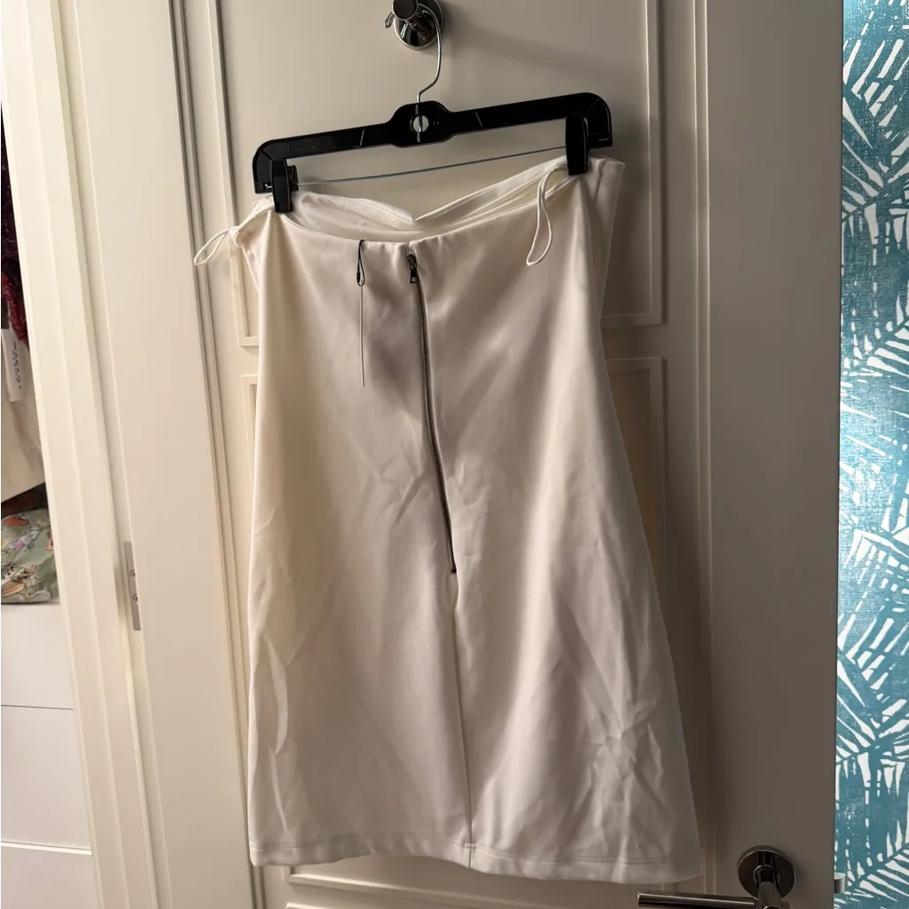 Elegant White Women's dress - Image 2