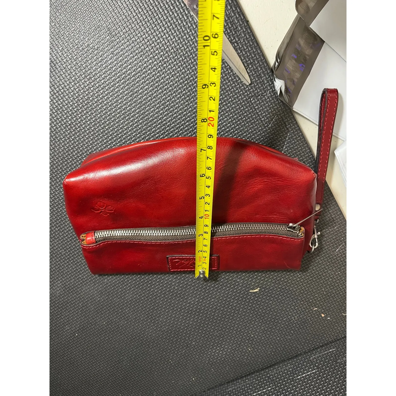 PATRICIA NASH: VALERIE GLAZED LEATHER FOLDING WRISTLET BERRY RED CLUTCH PURSE - Image 10