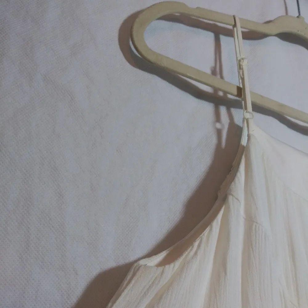 Francesca’s JUN & IVY Cream Retro Boho Floral Embroidered Tank Summer Dress Sz S Tan - Image 5