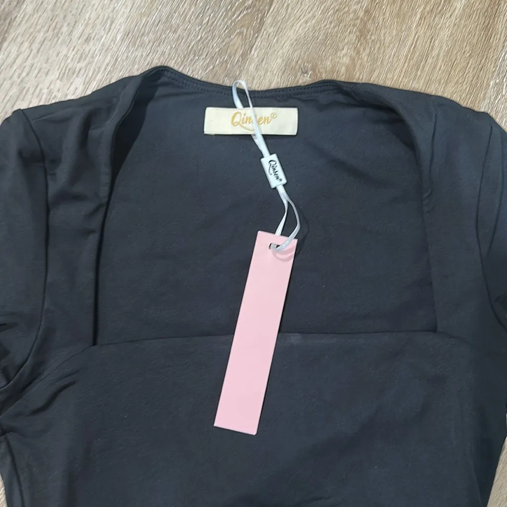 Black Long Sleeve Women's crop Top - Image 2