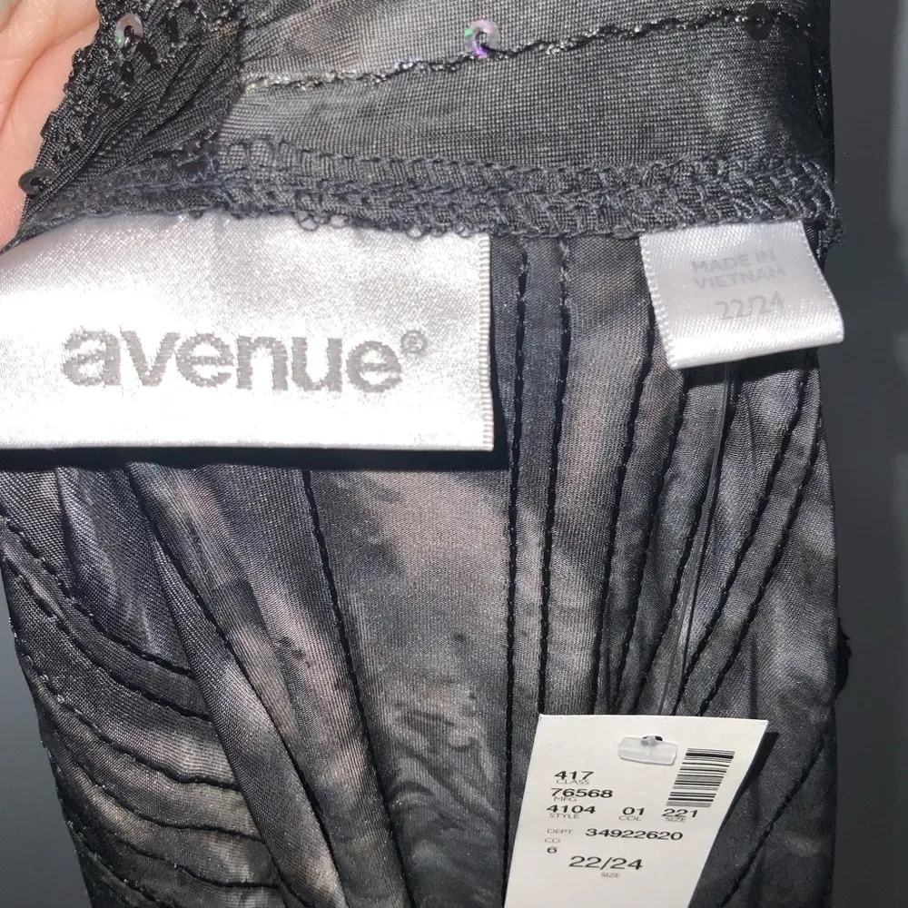 NWT Avenue Smokey Gray Satiny Multicolor Sequins Embroidery Jazzy Cardigan 22/24 - Image 9