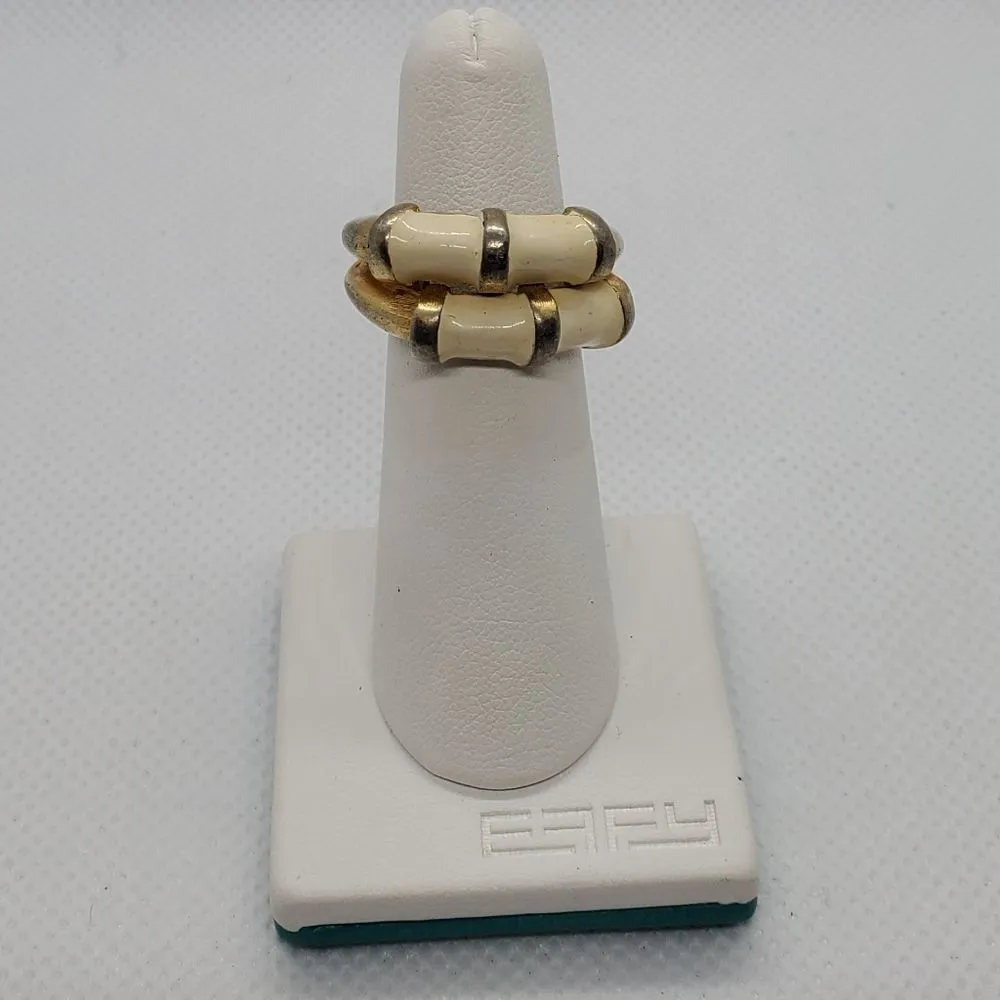 Vintage Cream & Gold Tone Ring Gold - Image 2