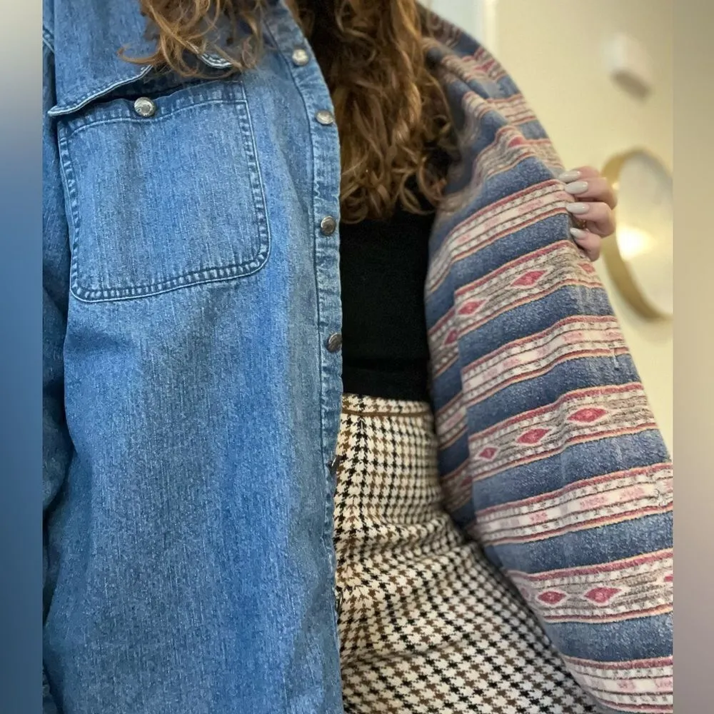Orvis Vintage  Aztec Blanket Lined Denim Chambray Jacket‎ Size Large - Image 2