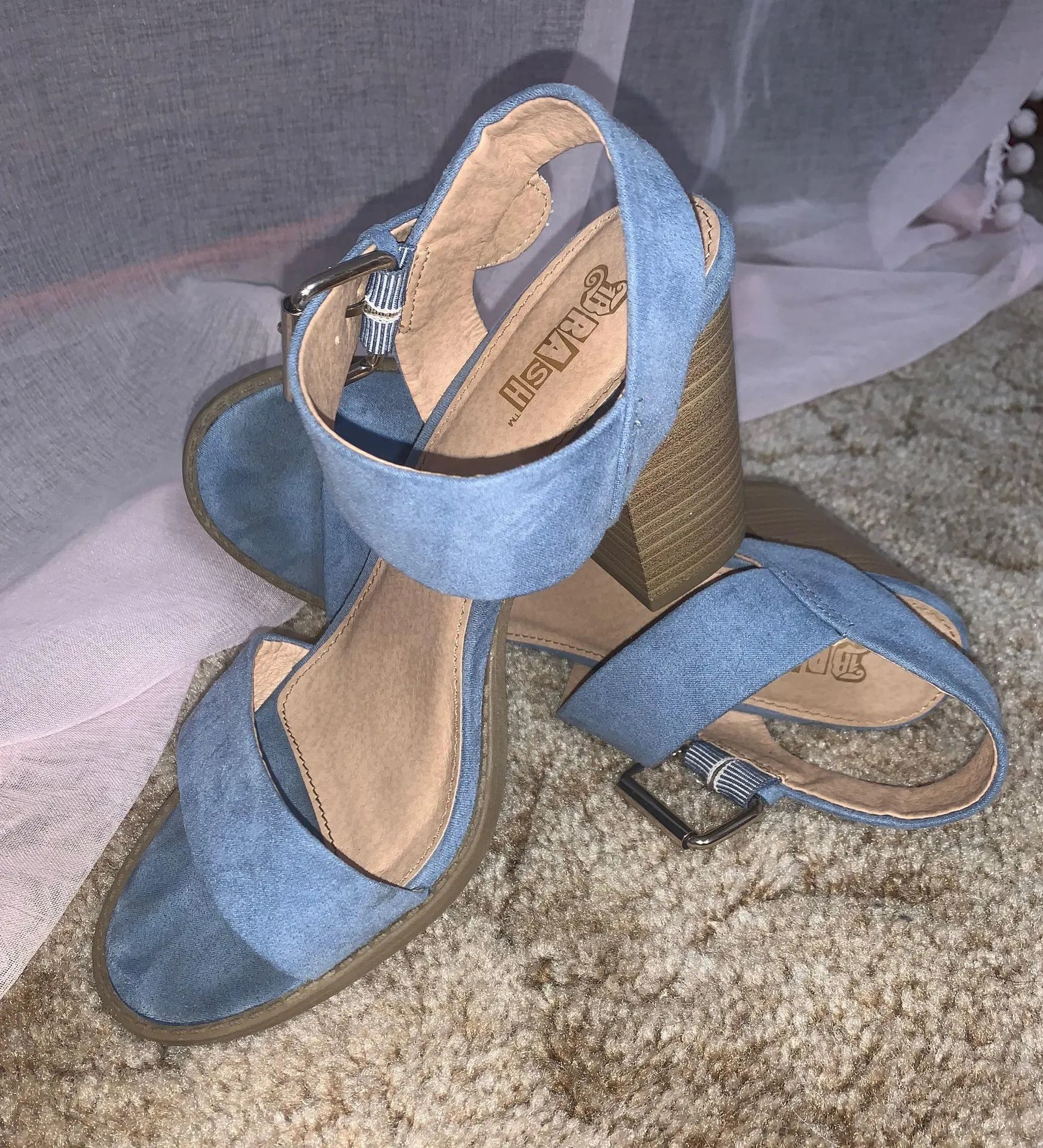 Brash light blue heels - Image 2