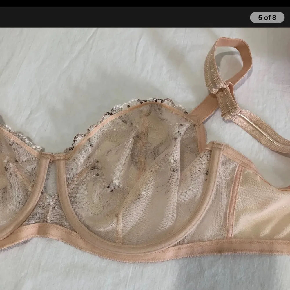 38D Nude/Beige Paramour unlined lace full coverage, closure hooks 38D nude Pink Size undefined - Image 2