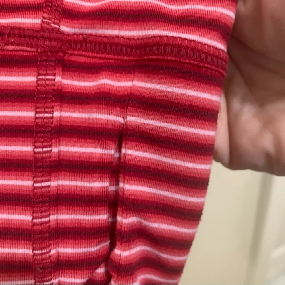 Mountain Hardwear Long Sleeve Athletic Shirt Pink Red & Black Stripes Size Small - Image 4