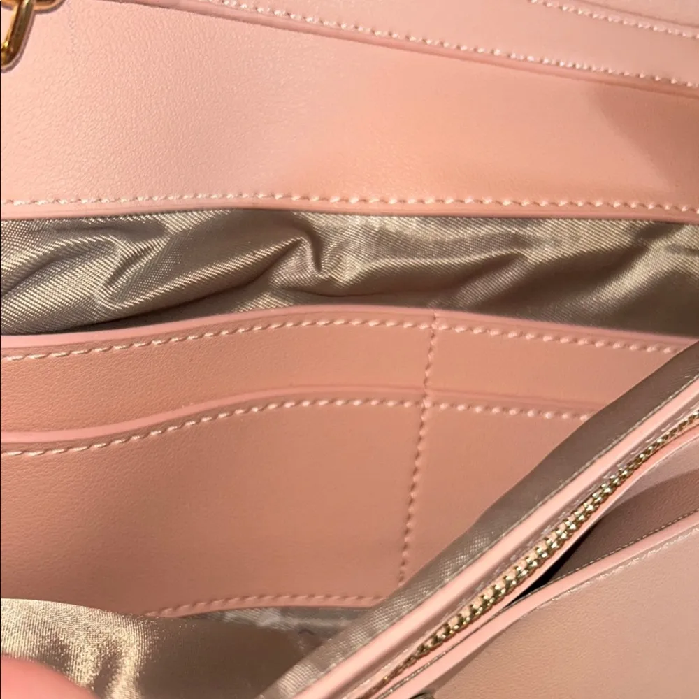 Giordano Pink Crossbody/Wristlet Bag with Gold Metal Chain - Image 12