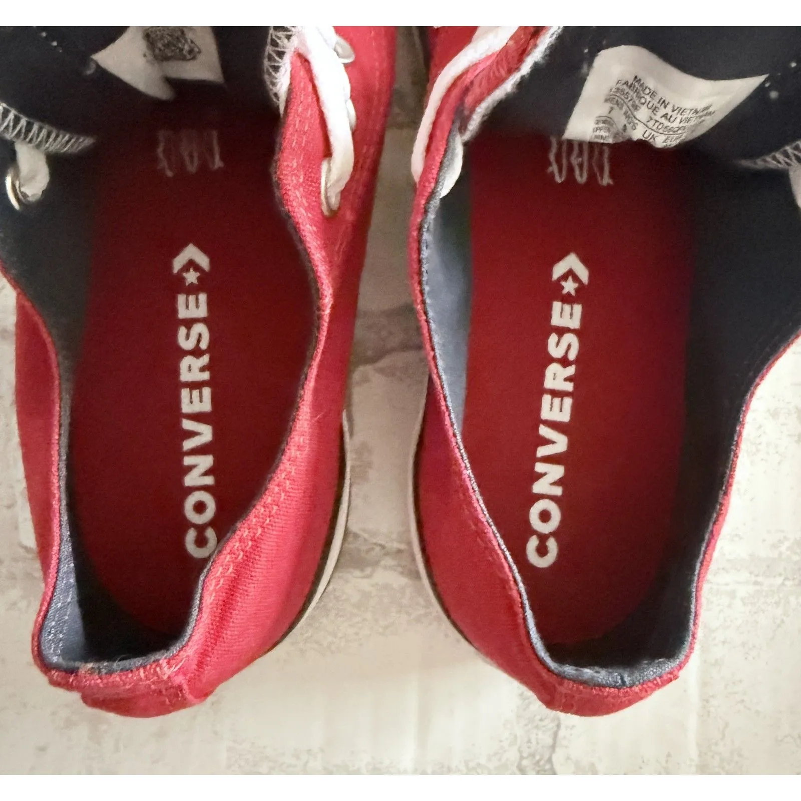 EUC Converse Chuck Taylor Unisex Low Double Tongue Red White Sneakers M7/W9 Size undefined - Image 7