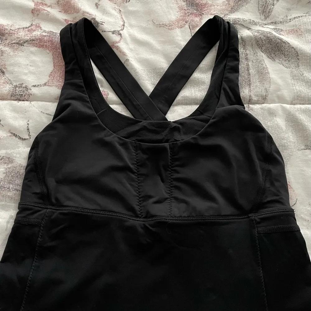 Lululemon Stuff Your Bra Tank II black athletic tank top, size 6 athleisure - Image 9