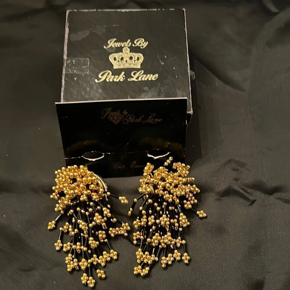 Vintage Park Lane large gold & black cluster beaded dangly clip on earrings EVC - Image 2