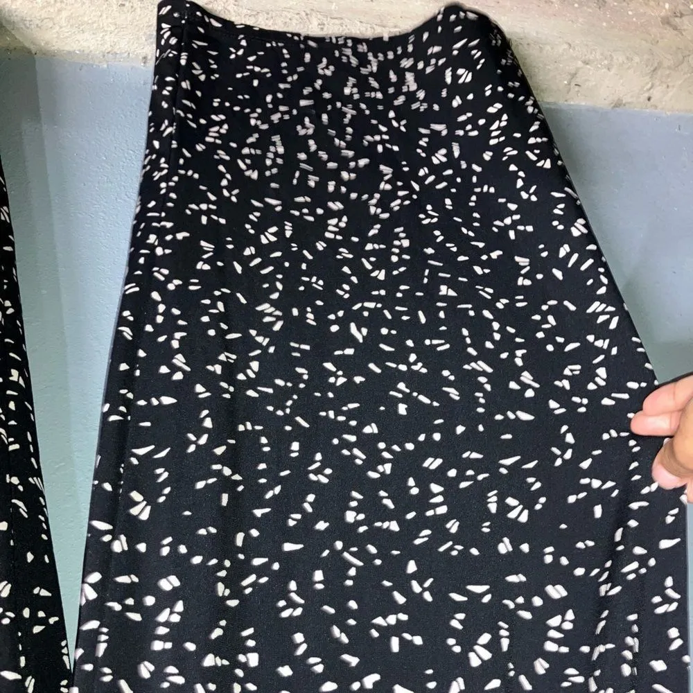 Kaileigh Black and White Patterned wide leg jumpsuit with pockets Medium #731 - Image 3