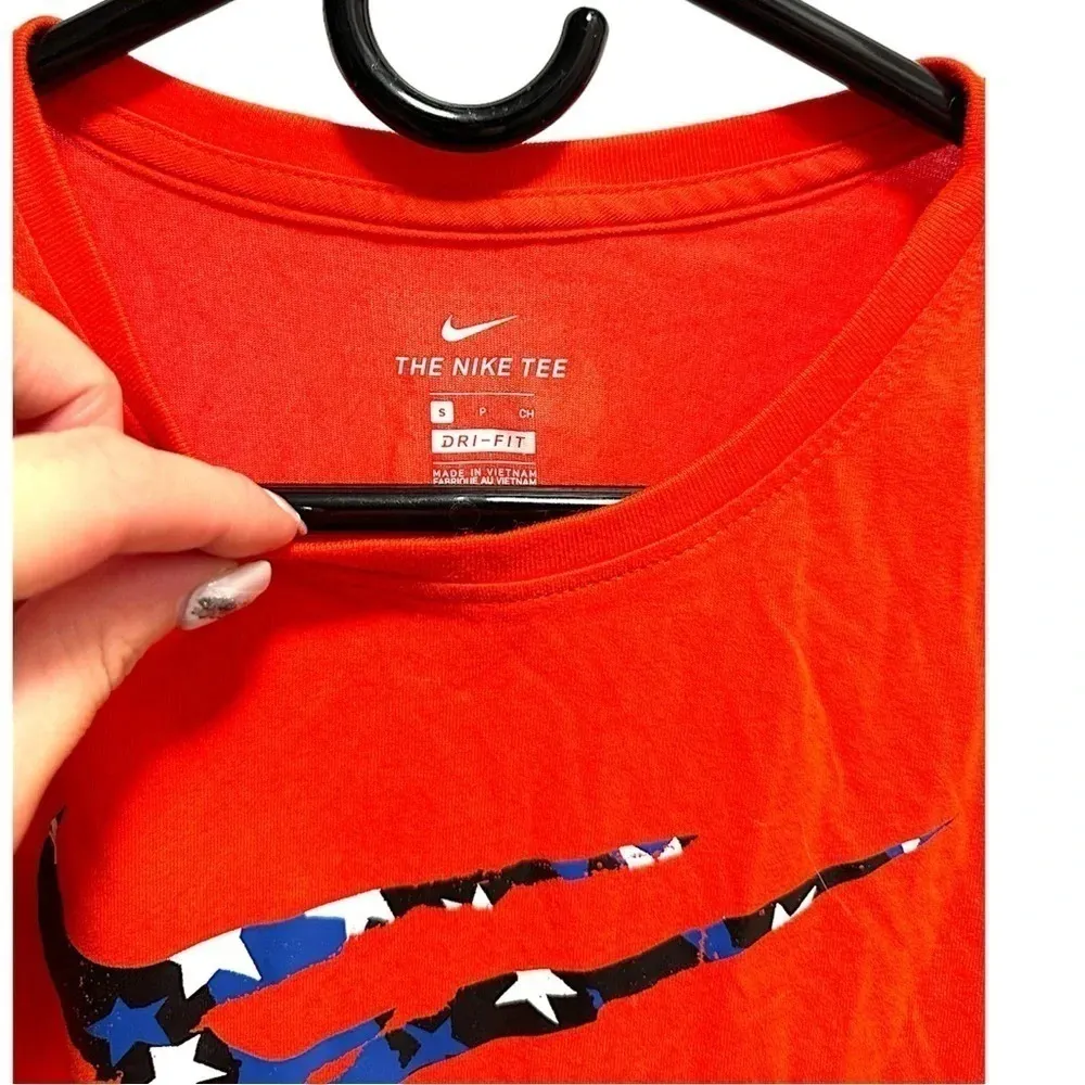 NWT NIKE THIN BLUE LINE FLAG RED TANK TOP - Image 3