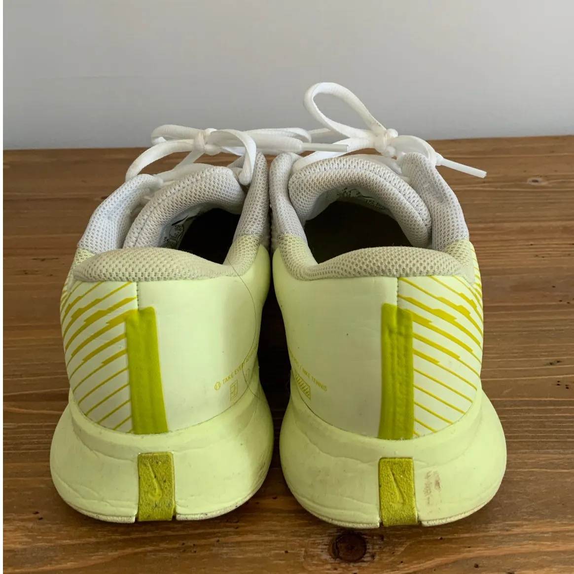 Nike Women's Court Air Zoom Vapor Pro 2 Hard Court tennis shoes - Image 4