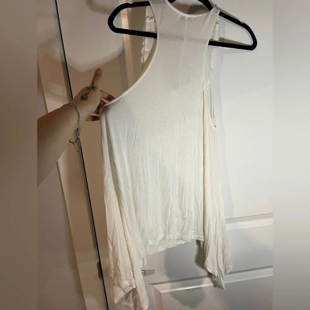 Vitta Luna White Fabric Flowered Scoop Neck Tank Top Blouse Size Large - Image 3