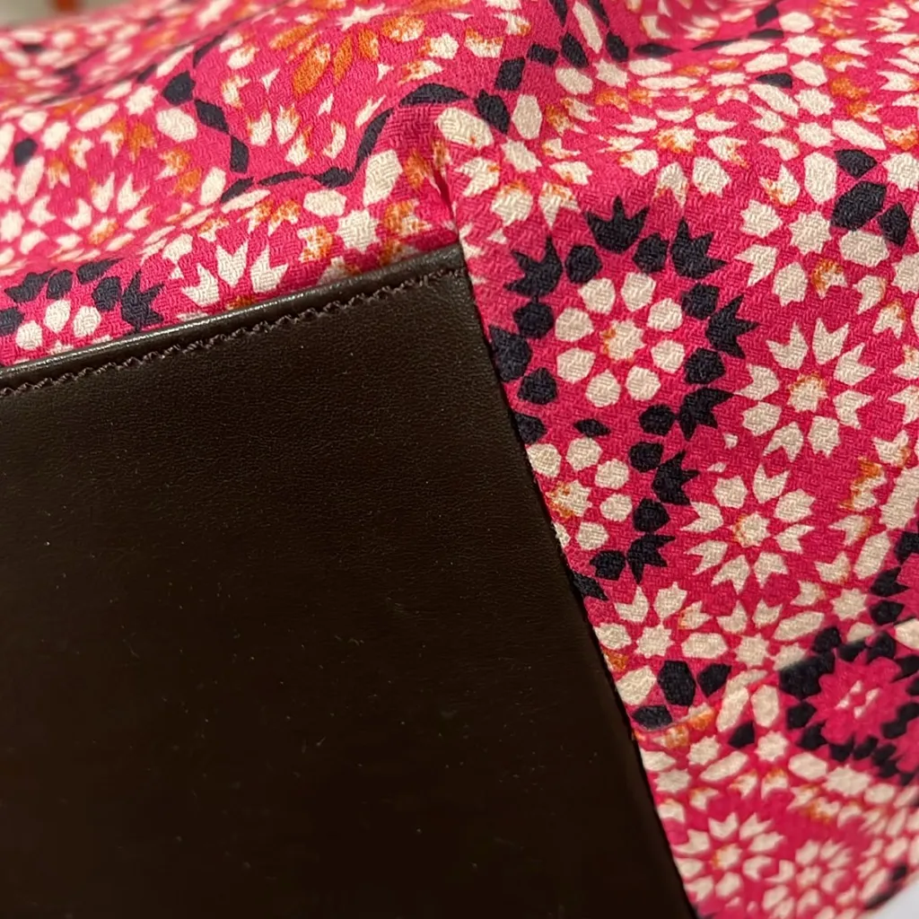 Jimmy Choo  Pink Patterned Handbag EUC - Image 9