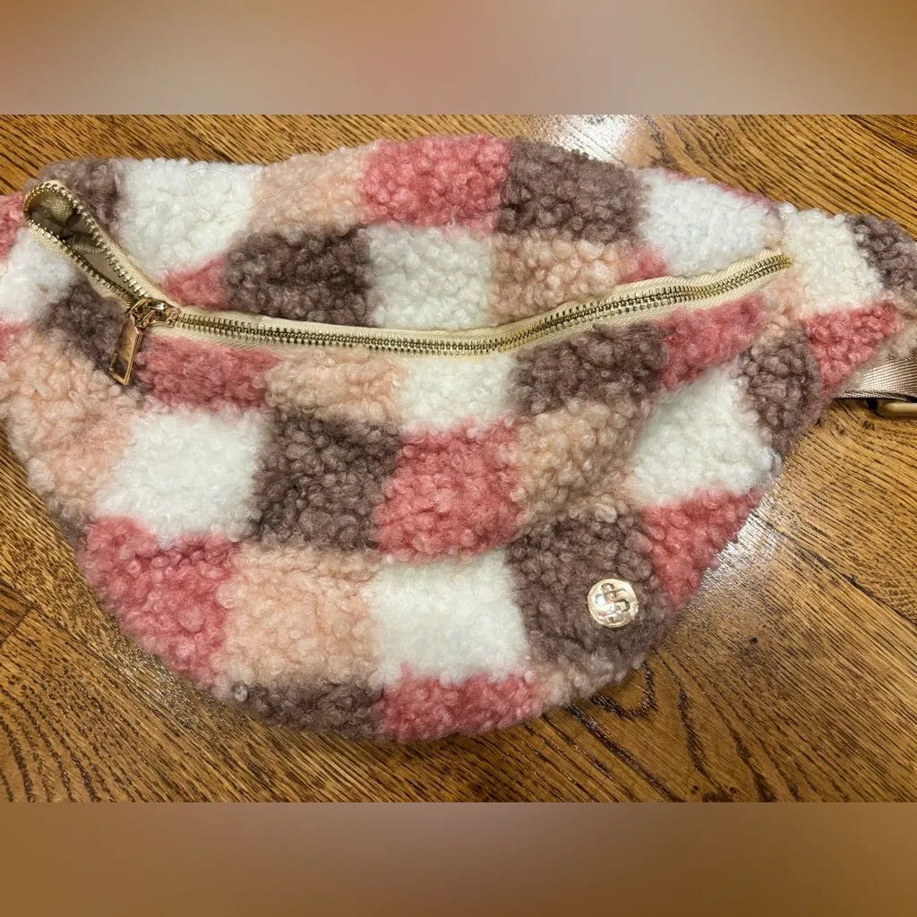 Simply Southern Checker Sherpa Fanny Pack Adjustable Waist Belt Nwot - Image 2