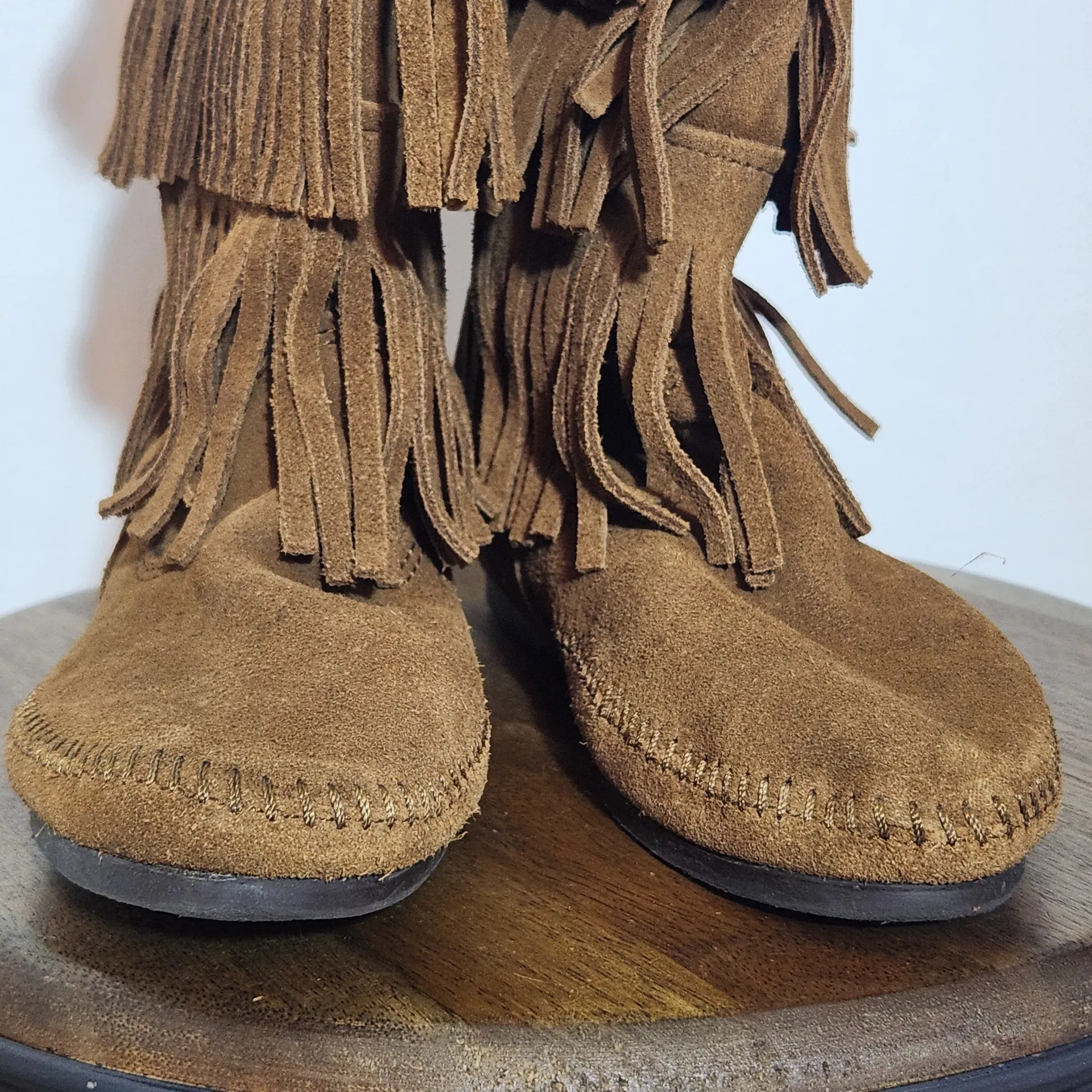 Minnetonka Womens Brown Suede 3-Layer Fringe Boot Size 7 - Image 2