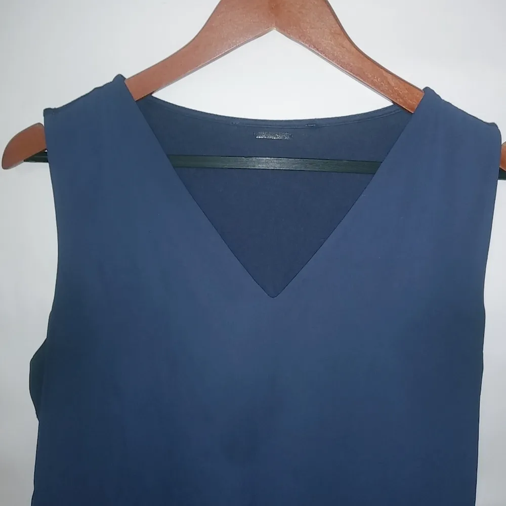 Michael Kors L Navy Sleeveless Top - Image 4