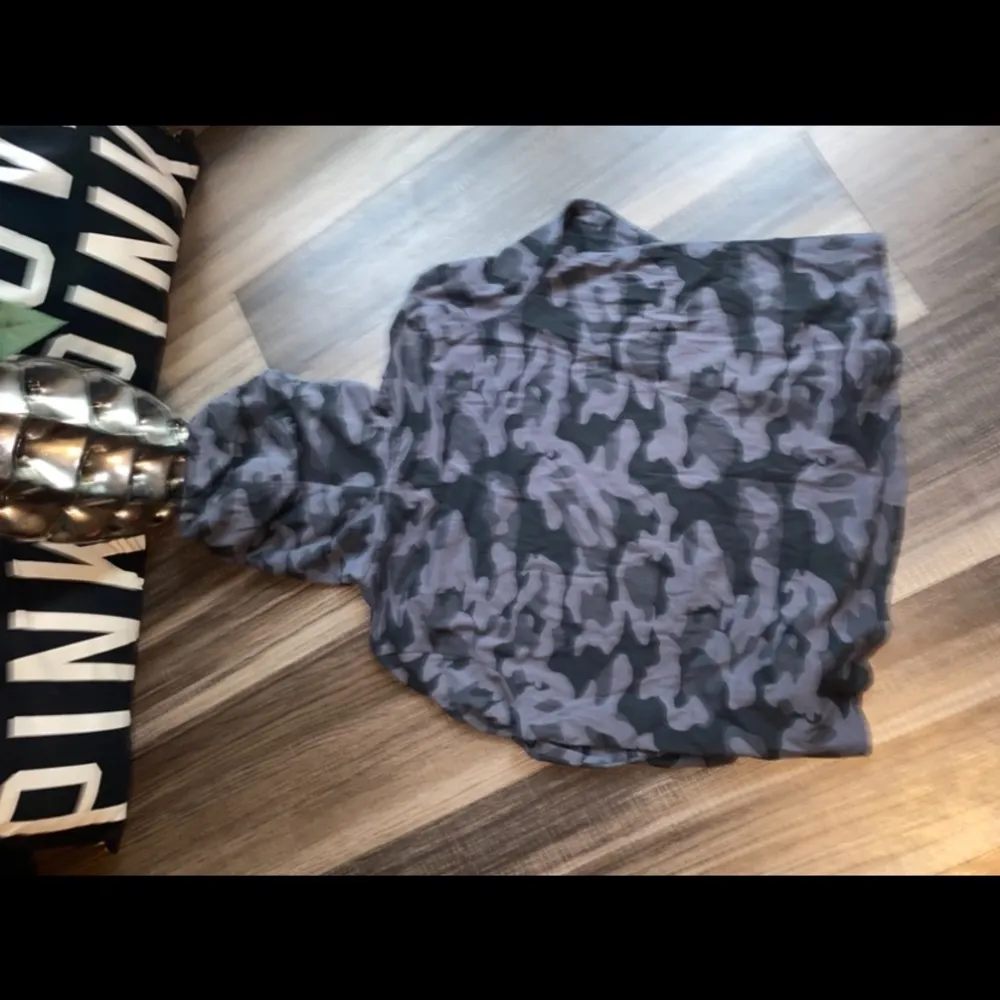 Calvin Klein  Camouflage Hoodie - Image 6
