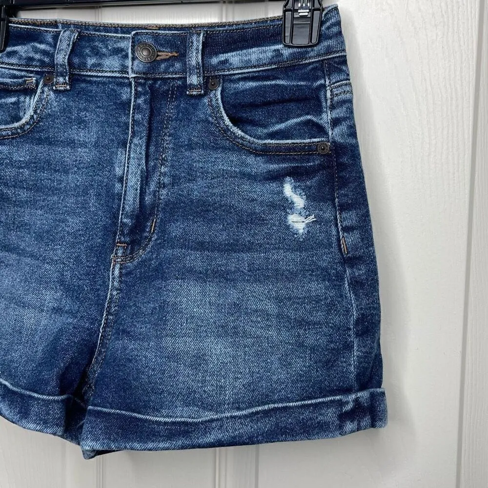 American Eagle Cuffed Highest Rise Mom Shorts - 00 - Image 4