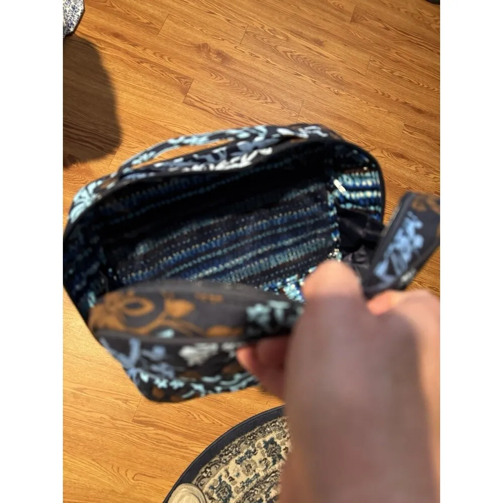 Vera Bradley Large Iconic Blush & Brush Makeup Case- Java Floral New Blue Tonal - Image 11