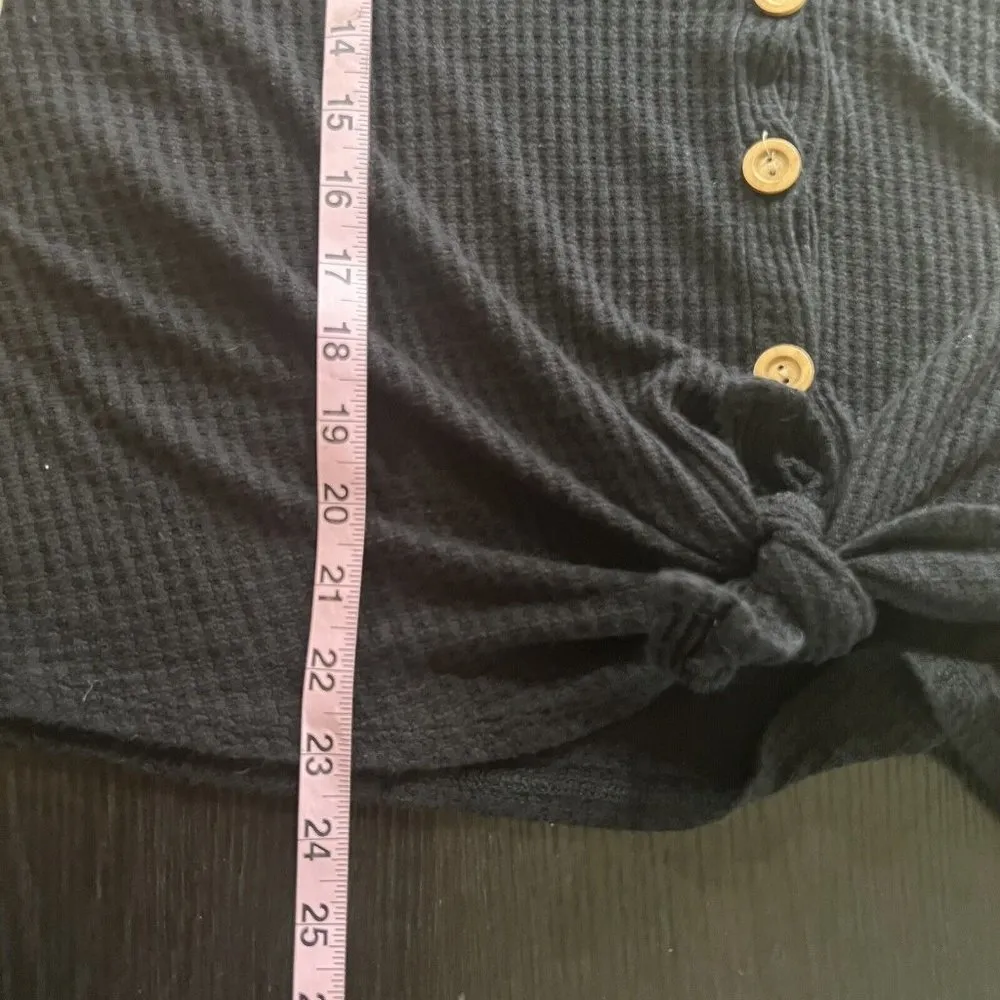 Black Long sleeve waffle knot button, bow tie knot oversized Size Small top - Image 12